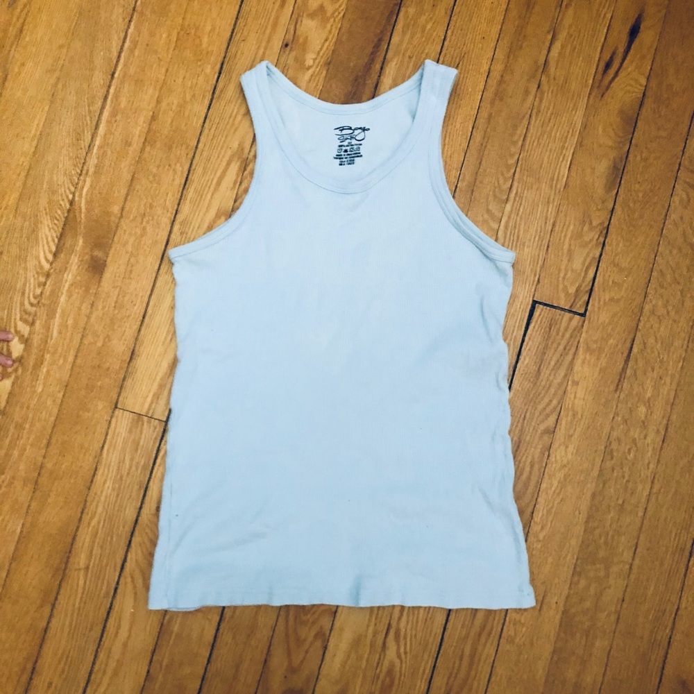 ✨$5 or free with purchase. Men’s top